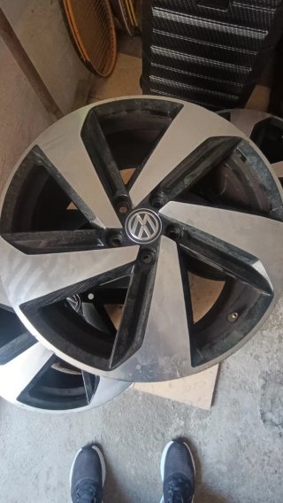 4 Llantas Originales Golf 7.5gti ÚLTIMA OFERTA.