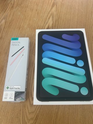 iPad mini 7 Wi-Fi + Celular, pencil y funda.