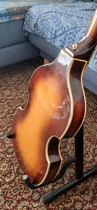 Bajo Höfner. Modelo 500/1. Construido en 1969.