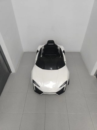 Coche eléctrico infantil tipo Lamborghini