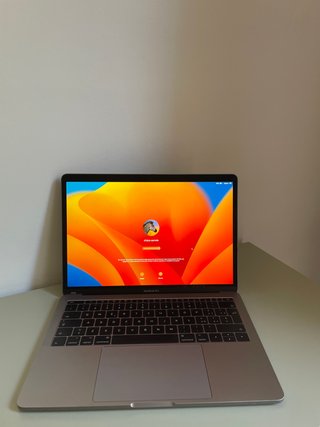 MacBook Pro 128GB SSD Gris Espacial