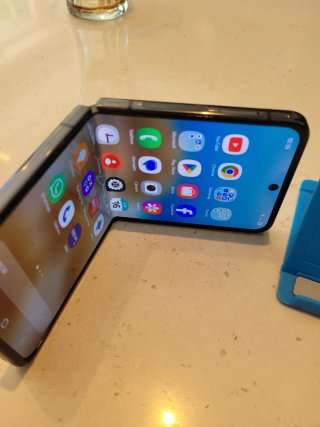 Samsung Galaxy Z Flip 4 256GB