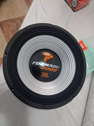 Subwoofer JBL Tornado 2200 15
