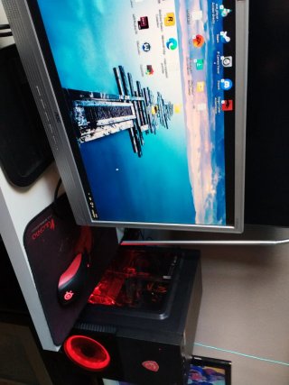 Ordenador de sobremesa MSI Negro