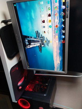 Ordenador de sobremesa MSI Negro