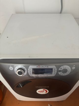 Lavadora e Secadora Hotpoint Ariston Aqualtis
