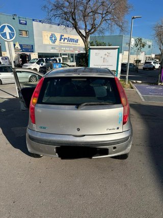 FIAT Punto 2000