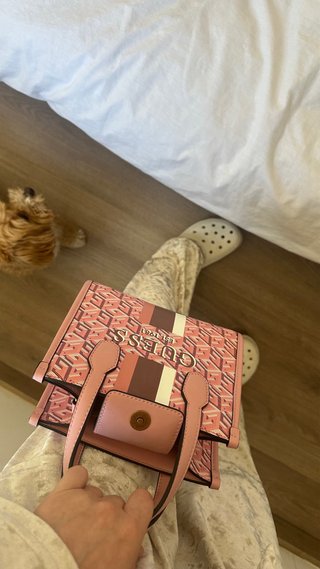 Bolso Guess Rosa