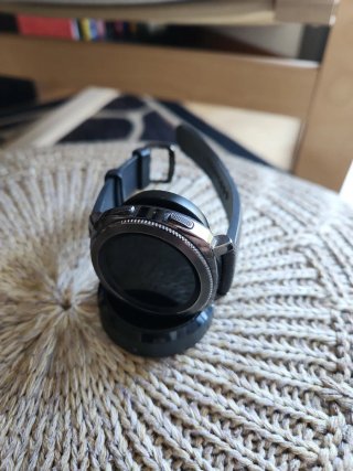Reloj Samsung Gear Sport (SM-R600) + Cargador