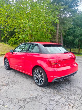 AUDI A1 39.900 km S-Line libro AUDI