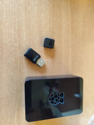 Raspberry Pi 2B + WiFi + 16 GB + Carcasa