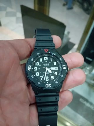 CASIO DEPORTIVO CALENDARIO, SUMERGIBLE A 100M,