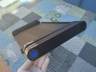 Soporte articulado de mesa para PC portátil