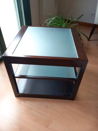 Mesa auxiliar cuadrada madera y cristal