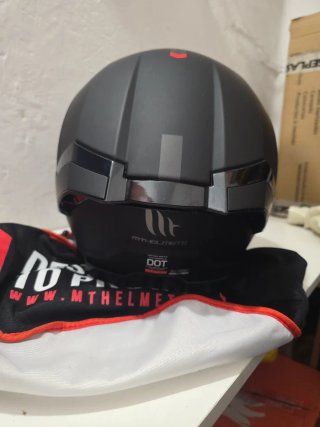 Casco MT Helmets Negro con Bolsa