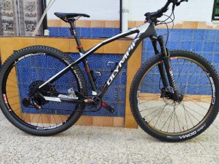 Bicicleta Olympia Carbono Montagna