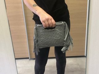 Borsa a mano uncinetto con frange