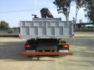Volvo FL 240-CAMIONES GRUA