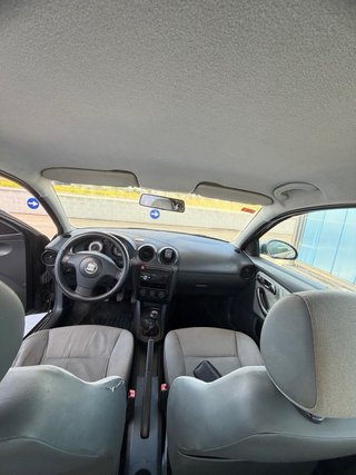 SEAT Ibiza 2004