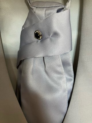 Gilet sartoriale grigio con cravatta