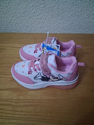 Zapatillas Minnie Mouse niña, talla 28