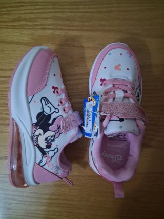 Zapatillas Minnie Mouse niña, talla 28