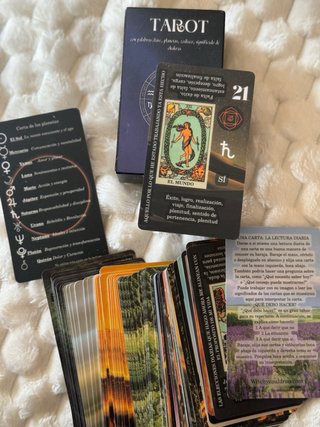Tarot y Oráculos: Healing Energy, Egyptian Gods