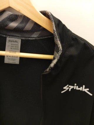Maillot Spiuk manga larga invierno.