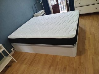 Canapé a ribalta in legno con 4 angoli arrotondati in legno massello da 3 cm con coperchio rinforzato