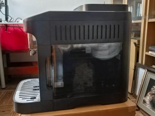 Cafetera DeLonghi Magnifica EVO Negra