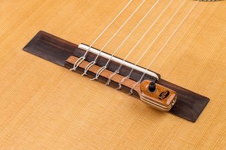 - KNA pastilla guitarra clásica control volumen