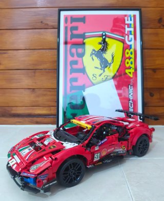 Set cuadro expositor mas coche lego technic.