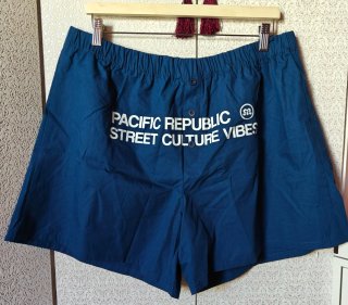 Pantalón corto azul marino texto Pull&Bear nuevo