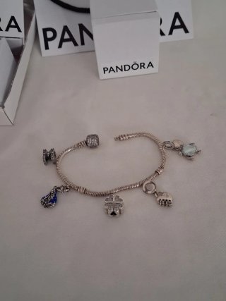 Charm plata ley para pulsera Pandora