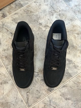 Nike Air Force 1 07 LV8