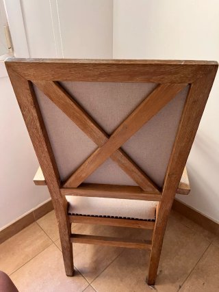 Par de sillones de madera y tela