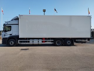 Mercedes ACTROS 25 43-CAMIONES FURGONES