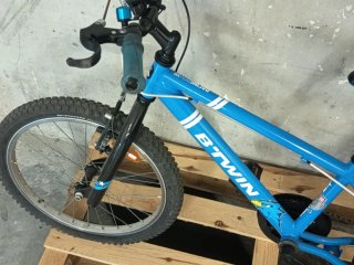 Bicicleta infantil B'TWIN azul