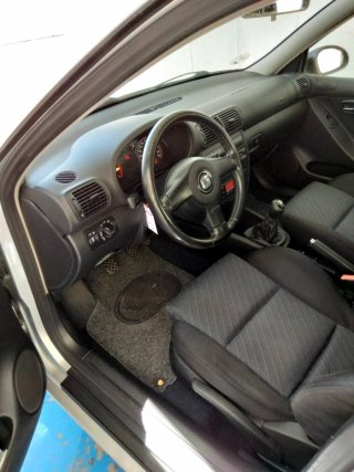 SEAT Leon 2004