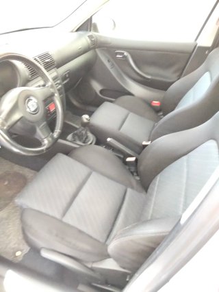 SEAT Leon 2004