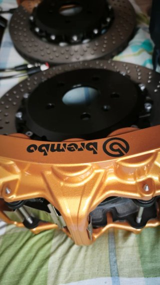 Kit Frenos Brembo 6 Pistones Dorado