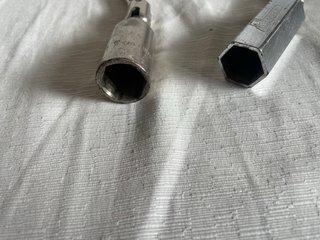 Llave de ruedas T