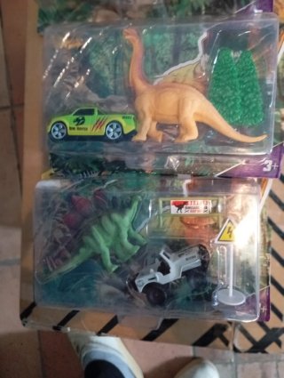 Lotto Maisto DINO 1:64 Set Veicoli e Dinosauri