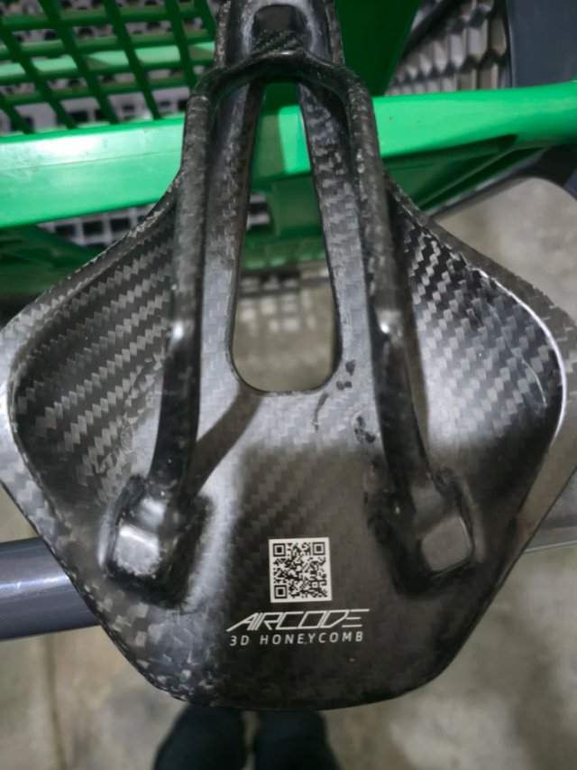 Sillín de carbono para bicicleta