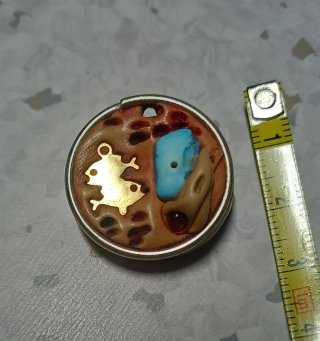 Colgante resina Piscis oro y turquesa