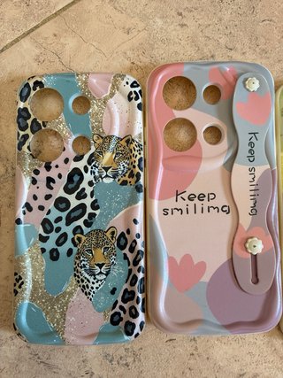 4 Fundas para móvil con diseños , poco m6 pro