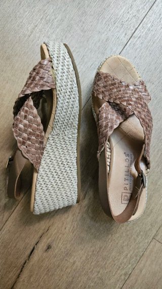 Sandalias Pitillos Beige/Blanco Talla 40