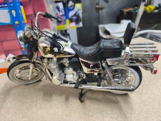 Moto a escala 1/6