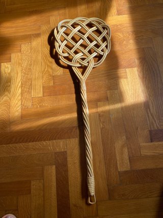 Battipanni in rattan
