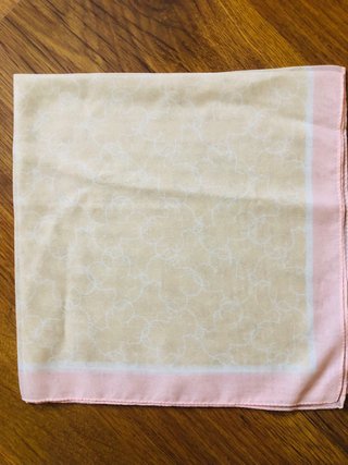 Pañuelo Tous Beige/Rosa 50x50 cm